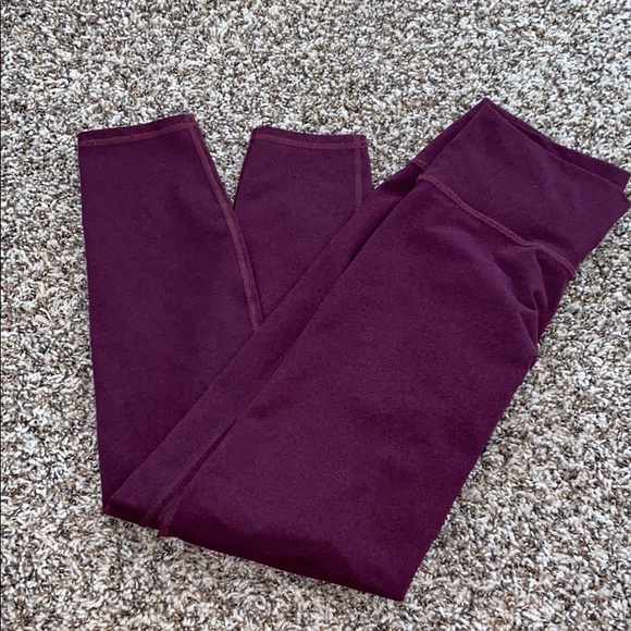 Fabletics cropped maroon leggings